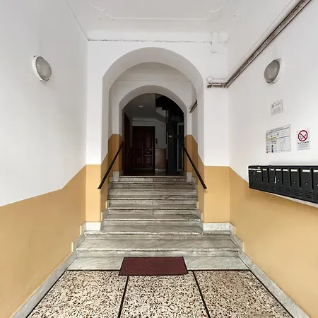 Comfort Center Location Daily Flower Food&fruit Market Near Ferries And Portovenere Bus Flexible Space With Adjacent Unit *